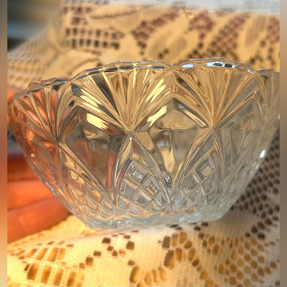 🍍2 Antique EAPG Pineapple Clear Glass Bowls ✨ Set of 2 Symbol of Hospitality🍍